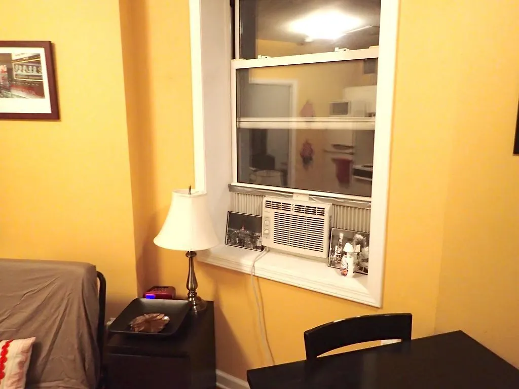 Large 1 Bedroom Chinatown New York